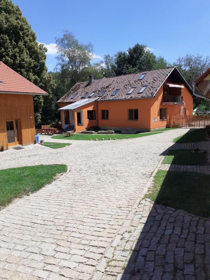 Kypruv Mlyn Villa Knínice Kültér fotó