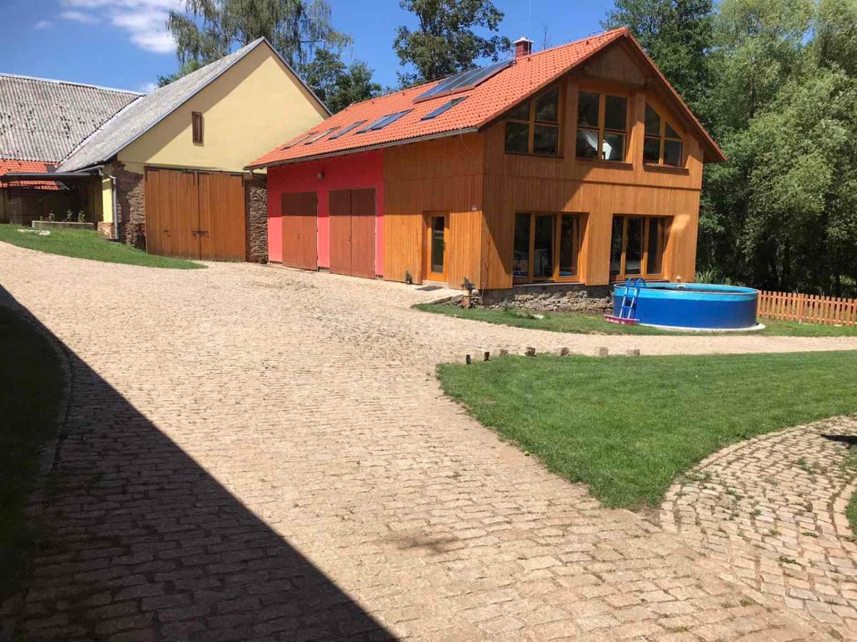 Kypruv Mlyn Villa Knínice Kültér fotó